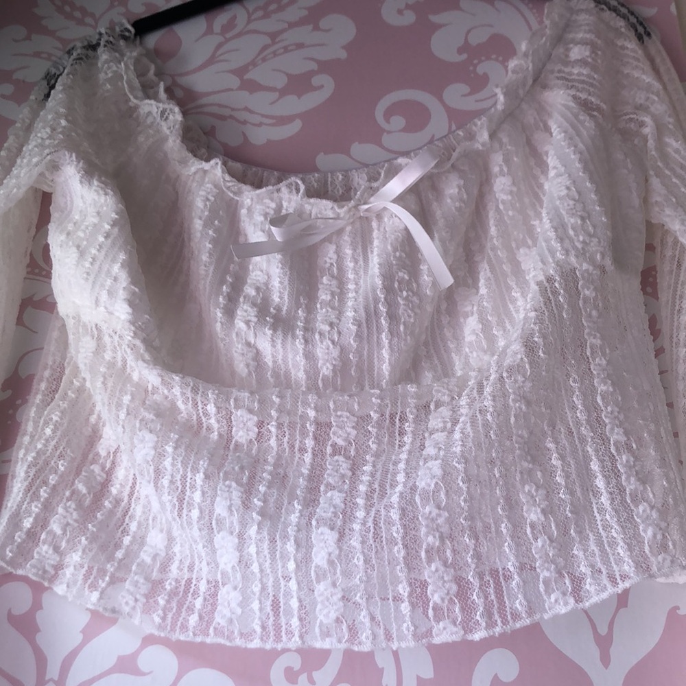 lace long sleeve crop top with bows - Picture 2 of 2